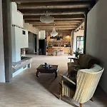 Vikendica Uelase Riverside Lodge, Rural Retreat For 20 Guests, Private Smoke Sauna Available, Estonia