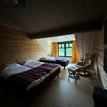 Uelase Riverside Lodge, Rural Retreat For 20 Guests, Private Smoke Sauna Available, Estonia