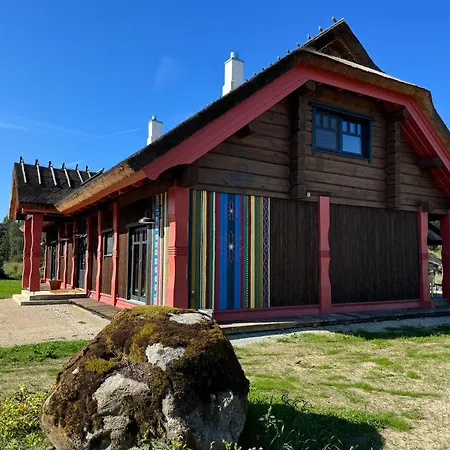 Uelase Riverside Lodge, Rural Retreat For 20 Guests, Private Smoke Sauna Available, Estonia Vikendica *
