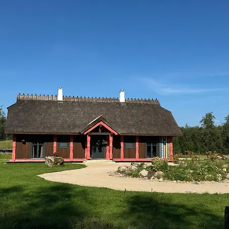 Uelase Riverside Lodge, Rural Retreat For 20 Guests, Private Smoke Sauna Available, Estonia