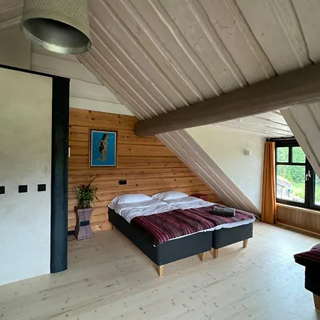 Uelase Riverside Sleeps 20 And Optional Smoke Sauna بيت للعطل