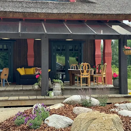 Uelase Riverside Sleeps 20 And Optional Smoke Sauna * Lohu