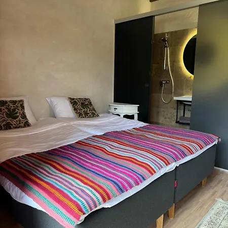 Uelase Riverside Sleeps 20 And Optional Smoke Sauna *