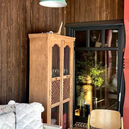Uelase Riverside Lodge, Rural Retreat For 20 Guests, Private Smoke Sauna Available, Estonia Holiday home *