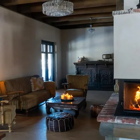 Uelase Riverside Lodge, Rural Retreat For 20 Guests, Private Smoke Sauna Available, Estonia * Lohu