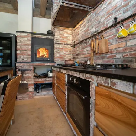 Uelase Riverside Lodge, Rural Retreat For 20 Guests, Private Smoke Sauna Available, Estonia * Lohu