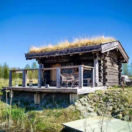 Uelase Riverside Lodge, Rural Retreat For 20 Guests, Private Smoke Sauna Available, Estonia