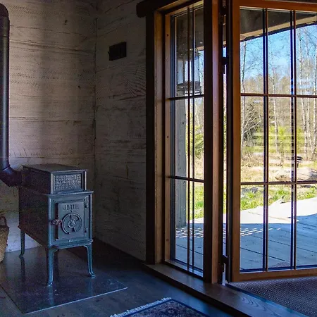 Semesterbostad Uelase Riverside Lodge, Rural Retreat For 20 Guests, Private Smoke Sauna Available, Estonia *