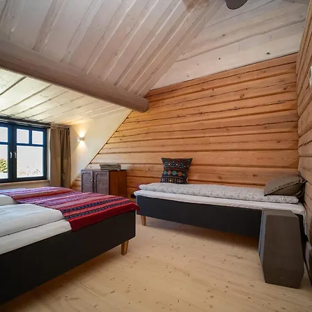 Uelase Riverside Lodge, Rural Retreat For 20 Guests, Private Smoke Sauna Available, Estonia *