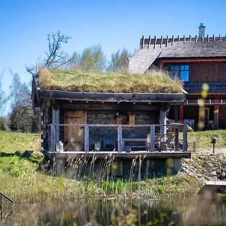 Uelase Riverside Lodge, Rural Retreat For 20 Guests, Private Smoke Sauna Available, Estonia * Lohu