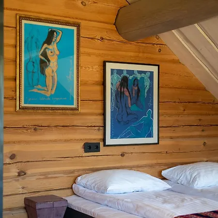 Uelase Riverside Lodge, Rural Retreat For 20 Guests, Private Smoke Sauna Available, Estonia