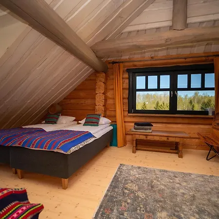 Semesterbostad Uelase Riverside Lodge, Rural Retreat For 20 Guests, Private Smoke Sauna Available, Estonia Lohu