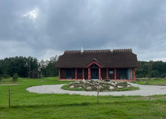 Semesterbostad Uelase Riverside Sleeps 20 And Optional Smoke Sauna Lohu