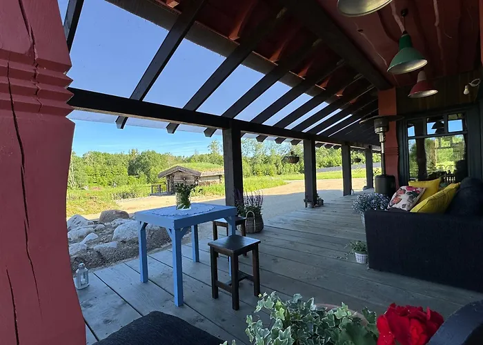 Uelase Riverside Sleeps 20 And Optional Smoke Sauna * Lohu