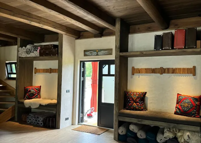 Uelase Riverside Sleeps 20 And Optional Smoke Sauna Semesterbostad *