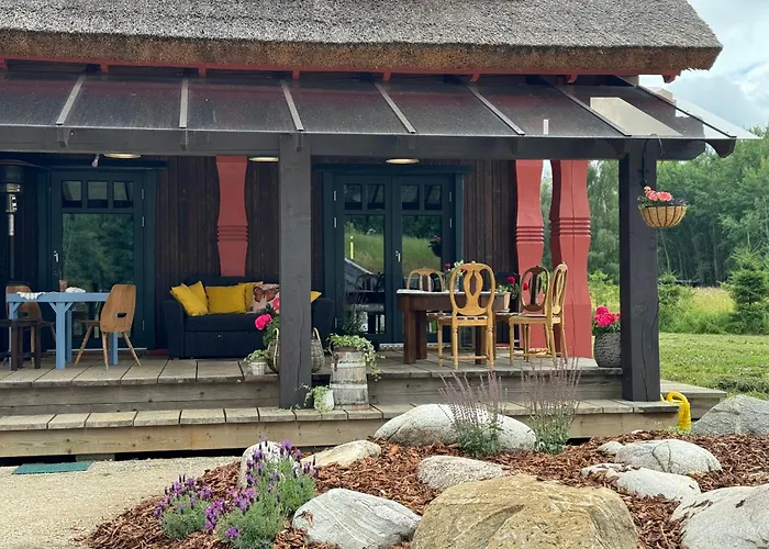 Uelase Riverside Sleeps 20 And Optional Smoke Sauna * Lohu