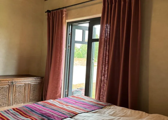 Semesterbostad Uelase Riverside Sleeps 20 And Optional Smoke Sauna *