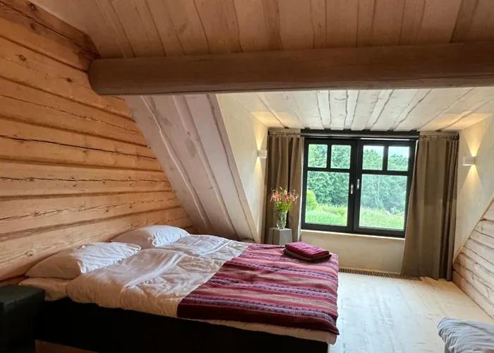 Uelase Riverside Sleeps 20 And Optional Smoke Sauna Lohu