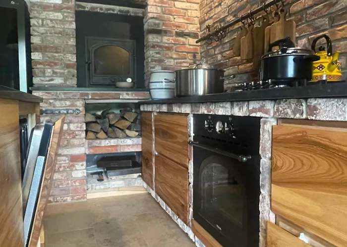 Semesterbostad Uelase Riverside Sleeps 20 And Optional Smoke Sauna Lohu